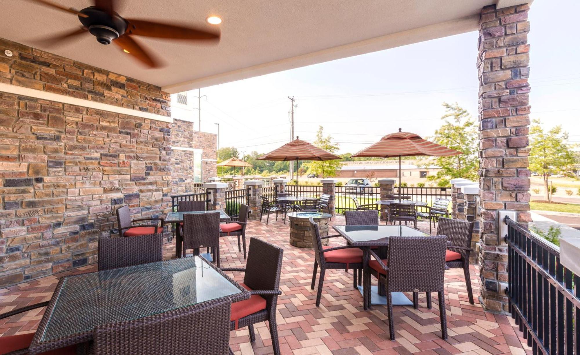 Hyatt Place Canton Lake Cable Exterior foto